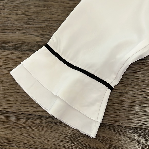 Qi Li Ya woman’s white blouse NWOT - Picture 9 of 16